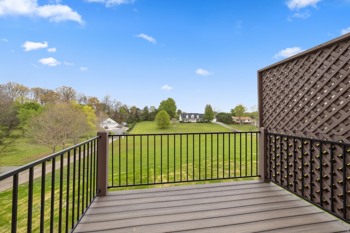Custom deck project in Hardin Valley, TN by Volunteer Decks